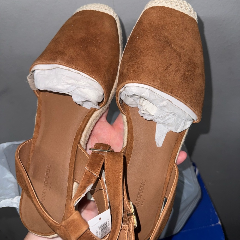 Banana Republic Brown Suede Flats